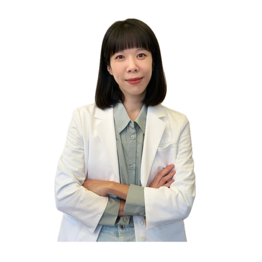 家醫科陳爰邑醫師大頭照